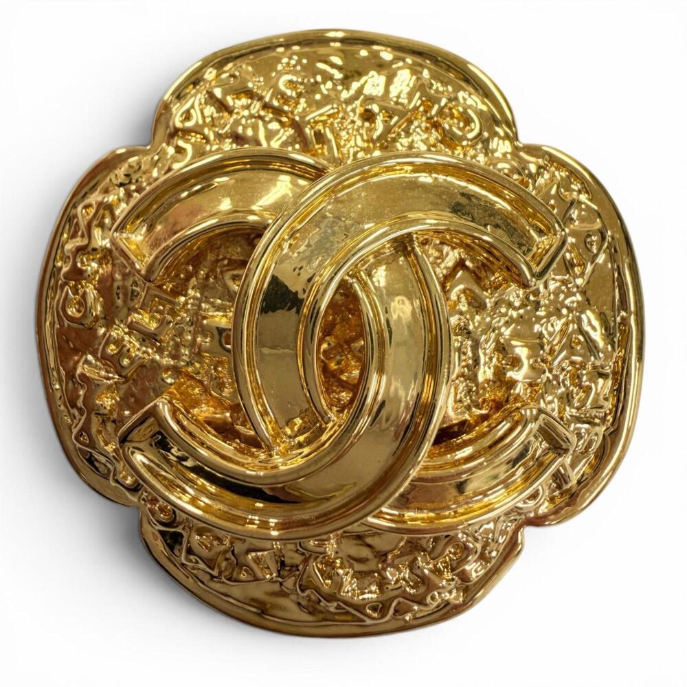 CHANEL Vintage Gold Logo Brooch - Picture 1 of 5